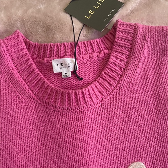 Fantastic knit sleeveless sweater. NWT - Picture 3 of 5